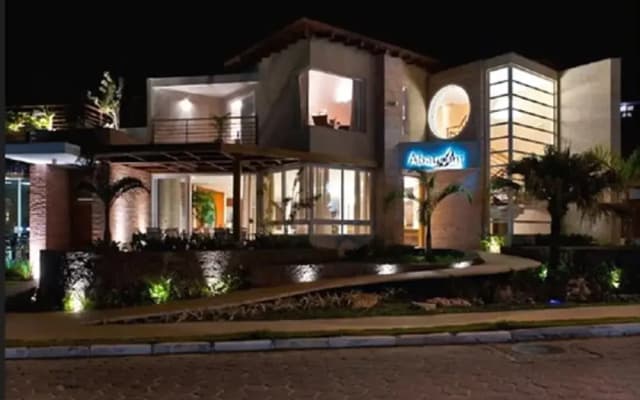Abayomi Hotel