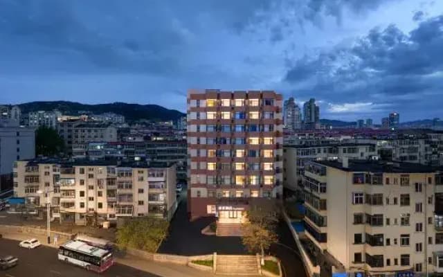 Motel168 YantaiHaiHang dian Erma Road Inn