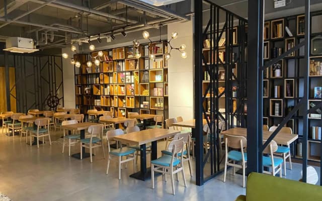 James Joyce Coffetel (Yinchuan Guangyao Center)