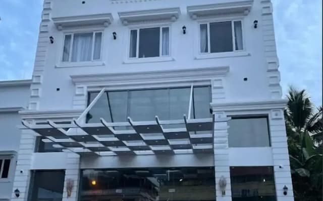 Hotel VKJ Inn
