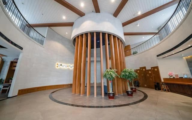Moonyard Heaven Hotel