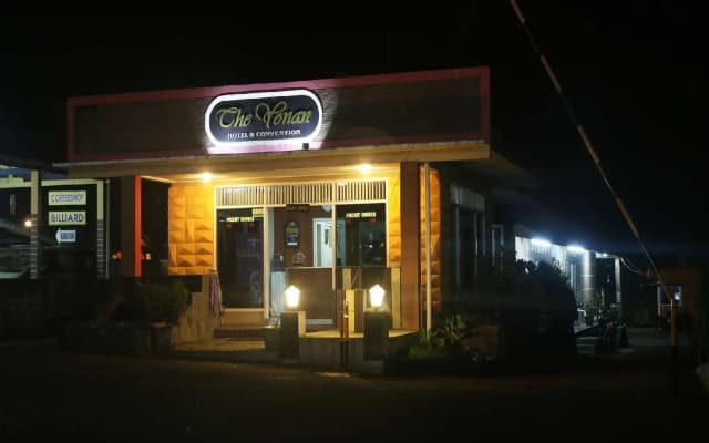The Kanzi Hotel & Village