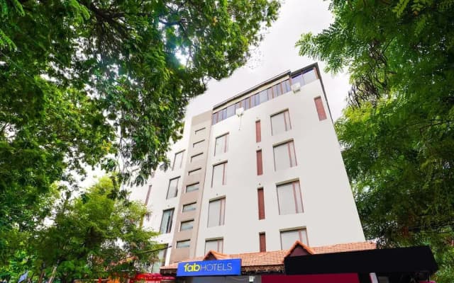 Fabhotel Wr Grand
