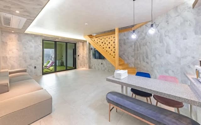 Chuncheon Poolhouse Epop
