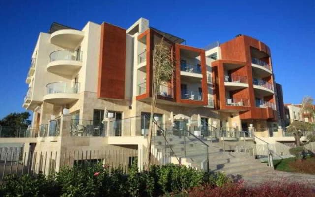La Local Suites & Spa