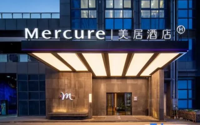 Mercure Hotel (Foshan Shunde Beijiao Park Metro Station)