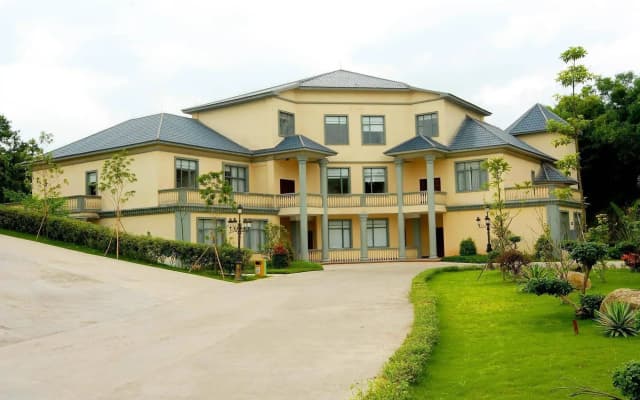Jingming Hotspring Holiday Resort