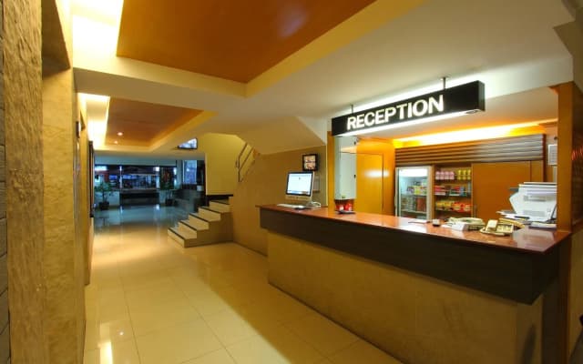 Hi Season Hotel
