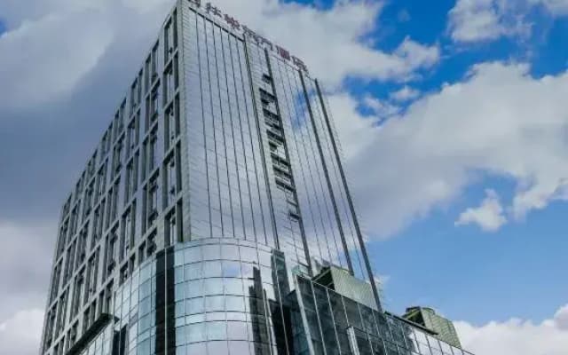 Huayue Oriental Hotel