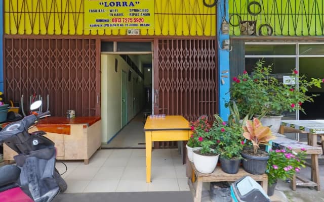 Hotel O Penginapan LorraNearPasar Oleh Oleh