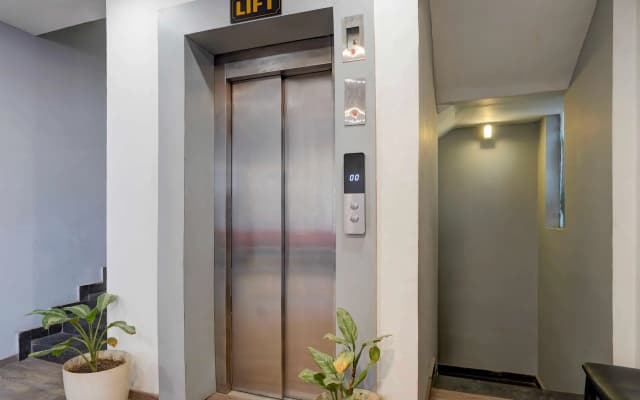Townhouse Oak Gomti Nagar Healthcity Vistaar