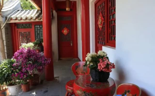 Beijing zhi huan guo feng Hostel