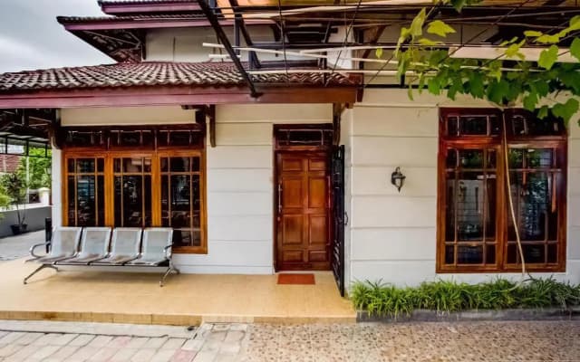 OYO 3305 Bumi Siliwangi Residence
