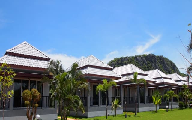KP Mountain Beach