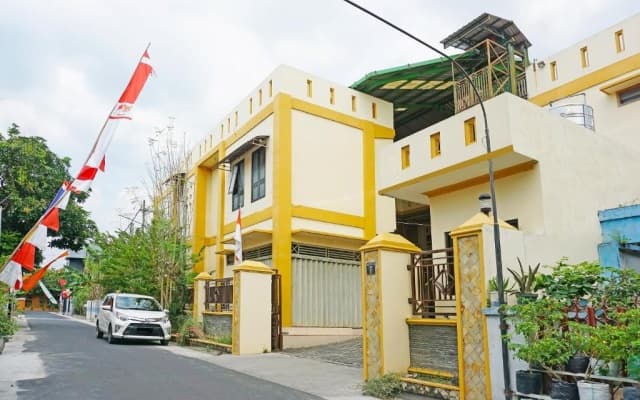 Oyo 91580 Kost Bougenville Syariah