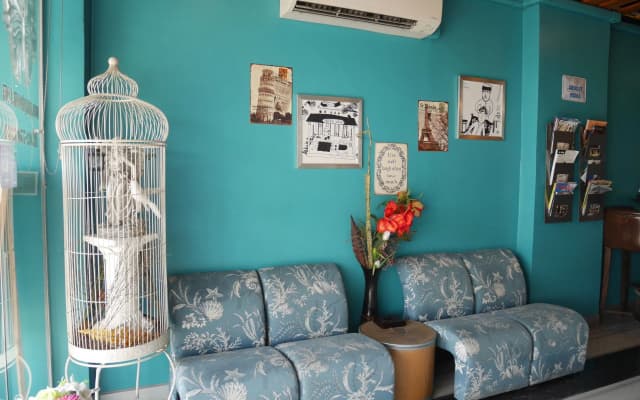 Phaphoom Boutique