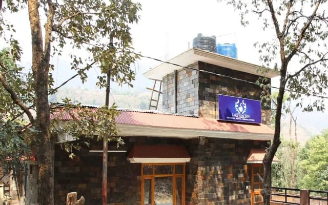 Hotel Lake Inn