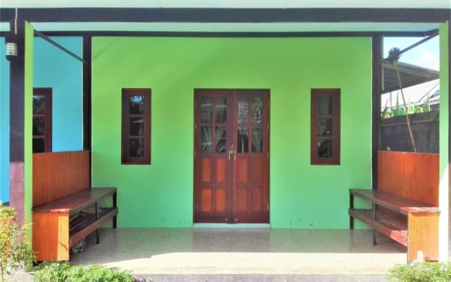 Lanta Mother Hostel