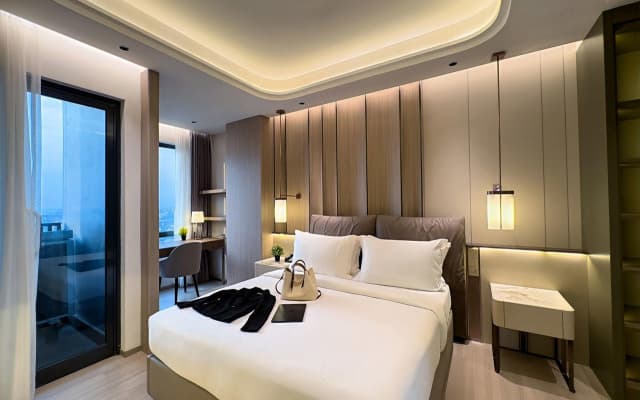 Somerset Queen City Semarang