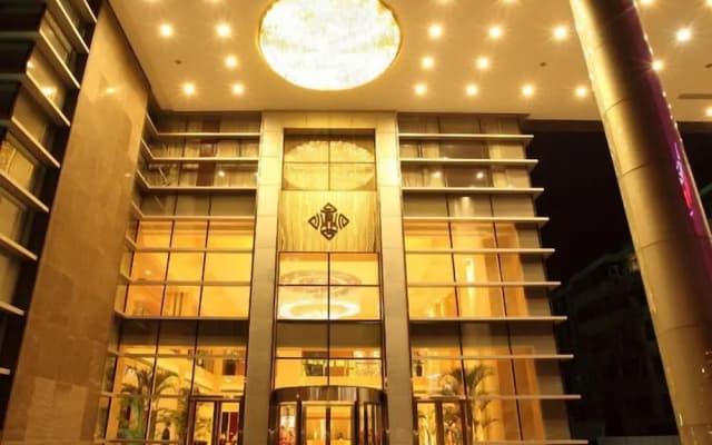Nanjing New Century Hotel