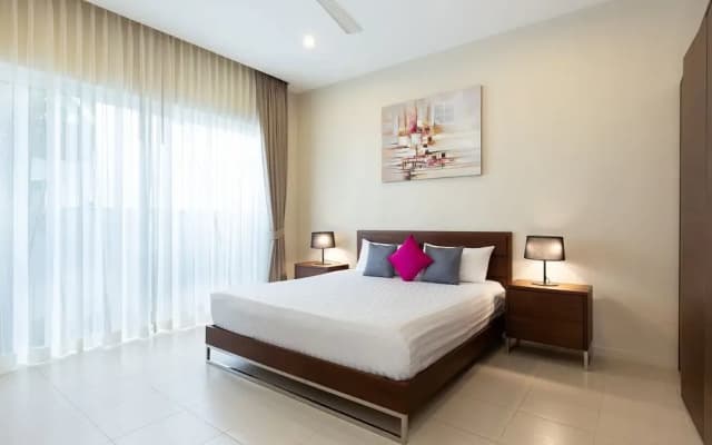 Tropical Holiday 2BR Pool Villa Greens 9