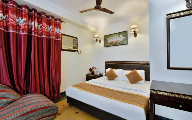 Hotel Revels By A1Rooms