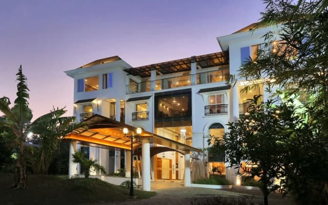 Dfort Hotel Kollam