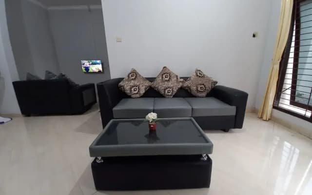 Homestay Syariah Dekat Monjali dan JCM by Simply Homy
