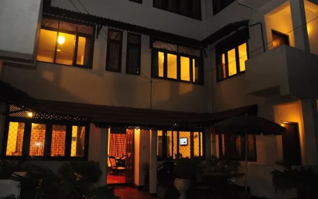 Blue Seas Tourist Guest House