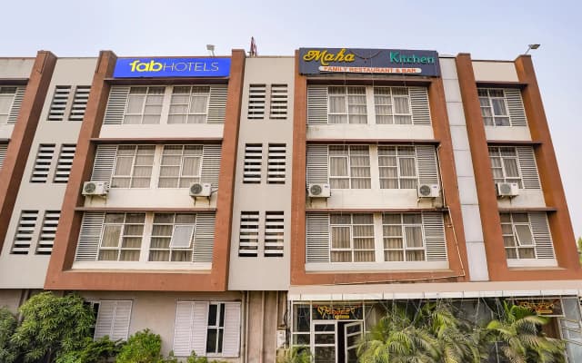 Fabhotel Mahadev Residency