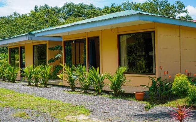 Отель Campestre Arenal