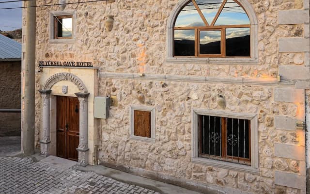 By Yüksel Cave Hotel