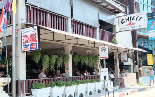 Chilli Hotel & Restaurant