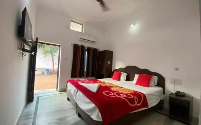 Karma Hostel