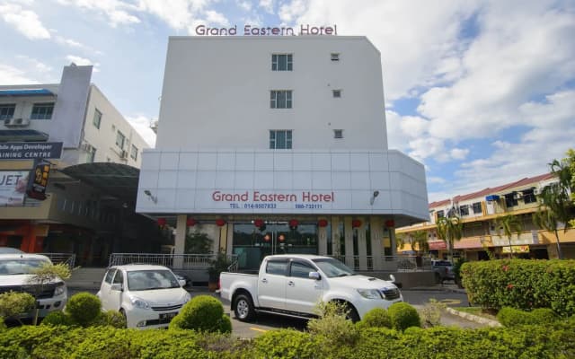 OYO 371 Grand Eastern Hotel