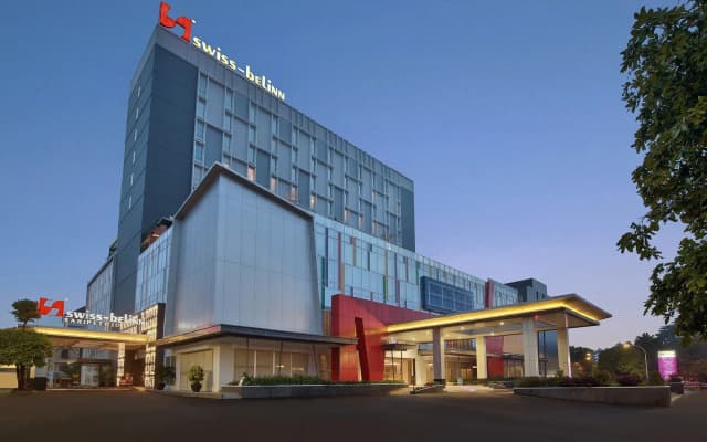 Mercure Solo