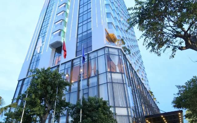 Central Luxury Ha Long Hotel