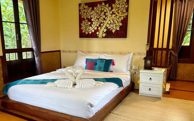 PuraVida Pai Resort