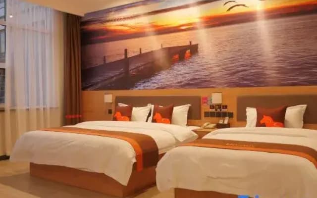 Junyi Chain Hotel (She County Government)