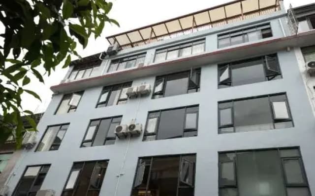 Shanqian Hostel