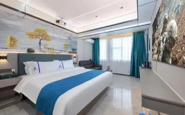 Jiangmen Jiacheng Hotel (Xinghui Shopping Plaza Daxin Road Pedestrian Street)