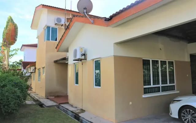 Hotel O D'hitech Home