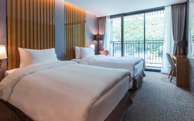 Jeongseon JS Grand Palace Hotel