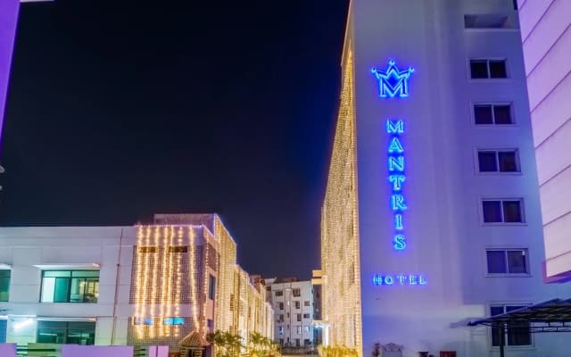 Mantris Hotel