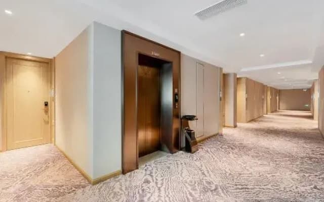 Vienna Hotel (Huizhou Boluo Futian Branch)