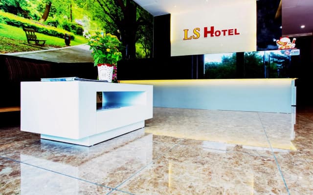 LS Hotel