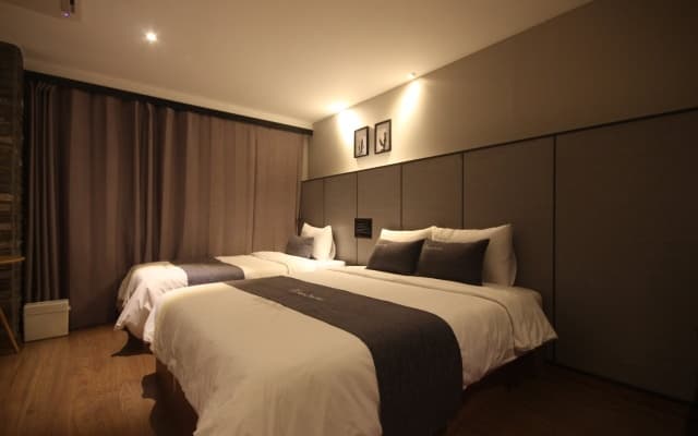 2u Guesthouse