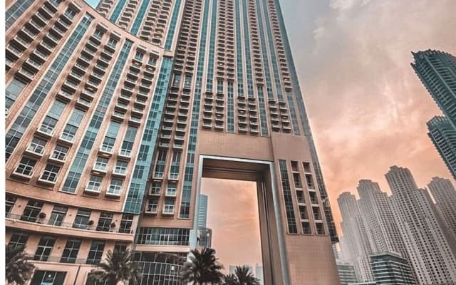 Dream Inn Apartments- Address Marina