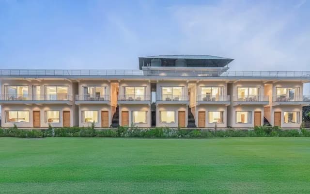 Corbett Four Seasons