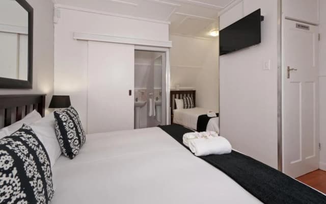 TwentyFour 17 Inn